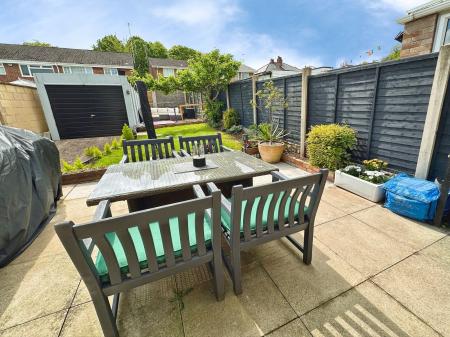 3 bedroom Semi-detached house for sale in Newfield Road, Burton-On-Trent, DE15