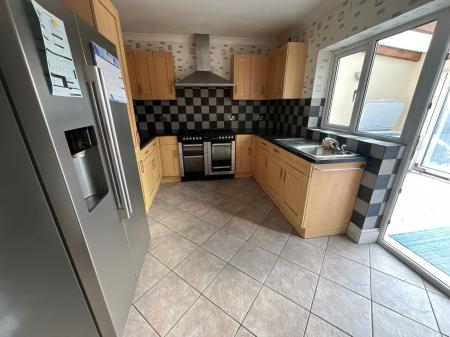 3 bedroom Semi-detached house for sale in Park Lane, Tutbury, DE13