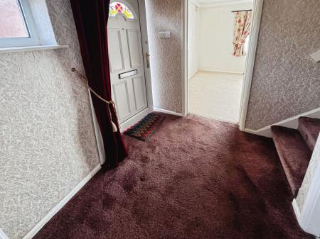3 bedroom Semi-detached house for sale in Exeter Close, Midway, DE11