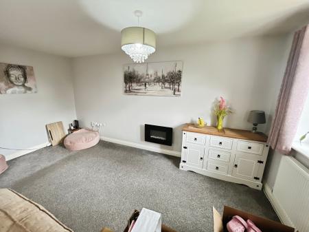 4 bedroom Detached house for sale in The Leys, Newhall, DE11