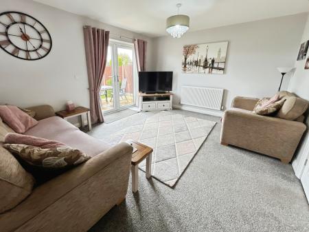 4 bedroom Detached house for sale in The Leys, Newhall, DE11