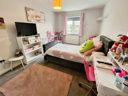 4 bedroom Detached house for sale in The Leys, Newhall, DE11