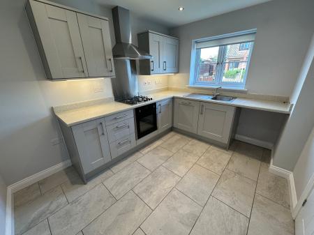 4 bedroom Detached house for sale in The Leys, Newhall, DE11