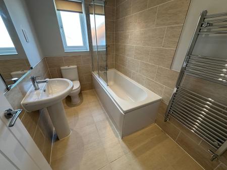 4 bedroom Detached house for sale in The Leys, Newhall, DE11