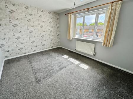 2 bedroom Semi-detached house for sale in Arnside Close, Church Gresley, DE11