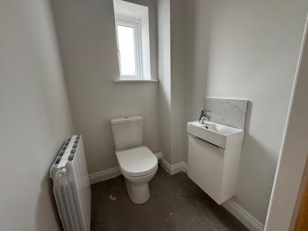 4 bedroom Detached house for sale in Manor Grove, Branston, DE14