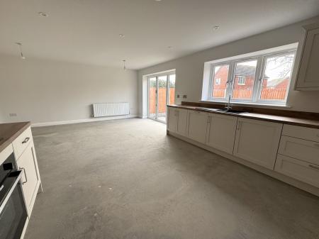 4 bedroom Detached house for sale in Manor Grove, Branston, DE14