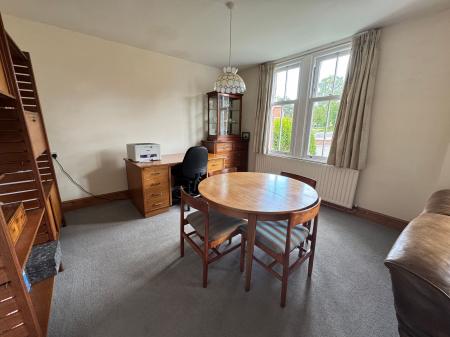 3 bedroom Semi-detached house for sale in Hill Street, Stapenhill, DE15