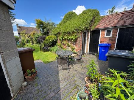 3 bedroom Semi-detached house for sale in Hill Street, Stapenhill, DE15