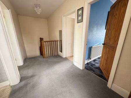 3 bedroom Semi-detached house for sale in Hill Street, Stapenhill, DE15