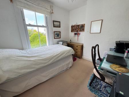 3 bedroom Semi-detached house for sale in Hill Street, Stapenhill, DE15
