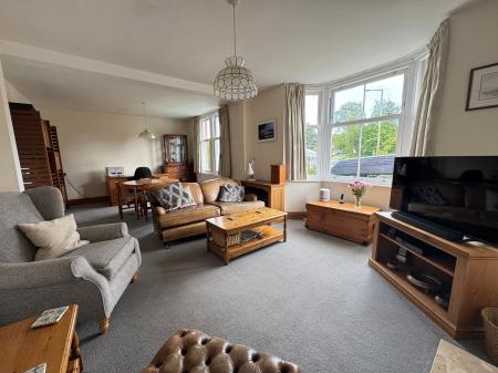 3 bedroom Semi-detached house for sale in Hill Street, Stapenhill, DE15