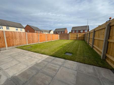3 bedroom Semi-detached house for sale in Manor Grove, Branston, DE14