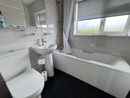 3 bedroom Detached house for sale in Tutbury Road, Burton-On-Trent, DE13