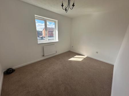 2 bedroom Terraced House for sale in Weston Park Avenue, Burton-On-Trent, DE14