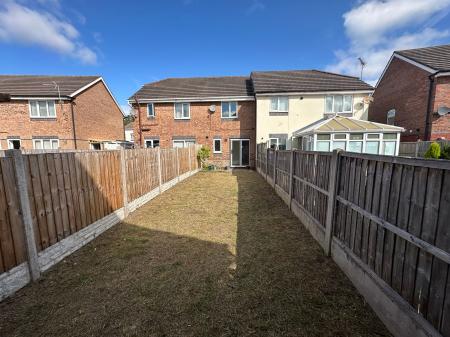 2 bedroom Terraced House for sale in Weston Park Avenue, Burton-On-Trent, DE14