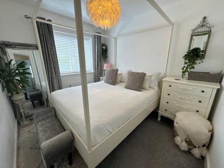 3 bedroom Semi-detached house for sale in Acacia Lane, Branston, DE14
