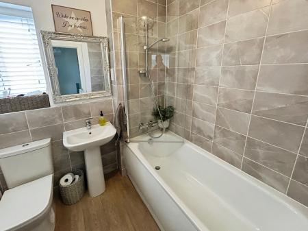 3 bedroom Semi-detached house for sale in Acacia Lane, Branston, DE14
