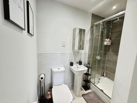 3 bedroom Semi-detached house for sale in Greenways Road, Tatenhill, DE13