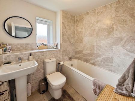 3 bedroom Semi-detached house for sale in Greenways Road, Tatenhill, DE13