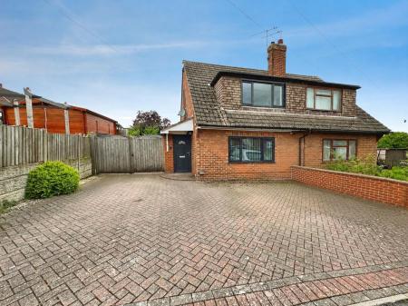 3 bedroom Semi-detached bungalow for sale in Exeter Close, Midway, DE11