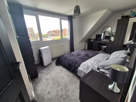 3 bedroom Semi-detached bungalow for sale in Exeter Close, Midway, DE11
