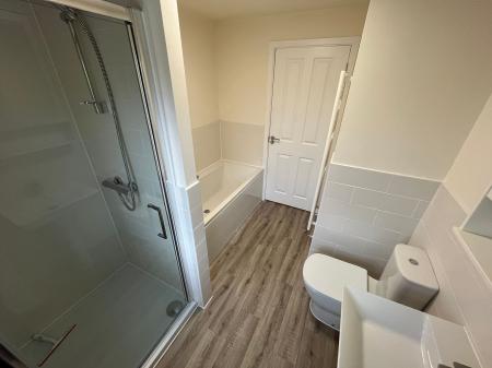 4 bedroom Detached house for sale in Galloway Road, Drakelow, DE15