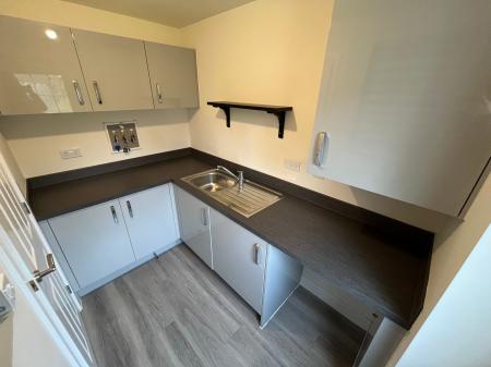 4 bedroom Detached house for sale in Galloway Road, Drakelow, DE15