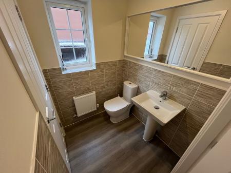 4 bedroom Detached house for sale in Galloway Road, Drakelow, DE15