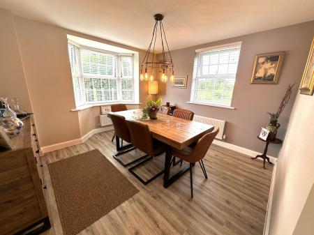 4 bedroom Detached house for sale in Hargate Lane, Newton Solney, DE15