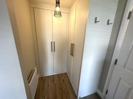 4 bedroom Detached house for sale in Hargate Lane, Newton Solney, DE15