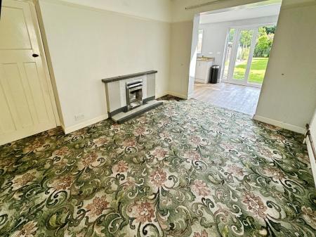 3 bedroom Detached house for sale in Knowles Hill, Rolleston-On-Dove, DE13
