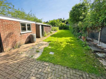3 bedroom Detached house for sale in Knowles Hill, Rolleston-On-Dove, DE13