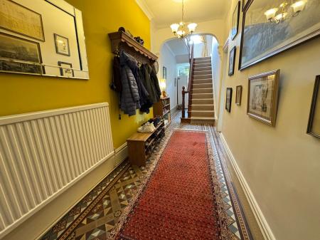 3 bedroom Semi-detached house for sale in Burton Road, Woodville, DE11