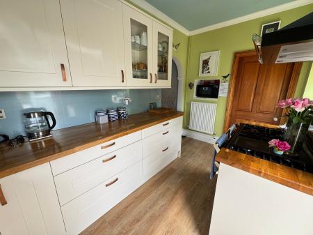 3 bedroom Semi-detached house for sale in Burton Road, Woodville, DE11