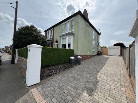 Burton Road, Woodville, DE11