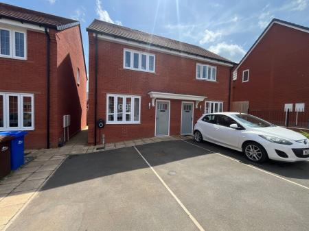 Moore Road, Anslow, DE13