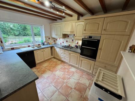 4 bedroom Detached house for sale in Dove Grove, Egginton, DE65