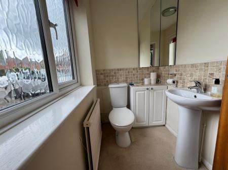 4 bedroom Detached house for sale in Dove Grove, Egginton, DE65