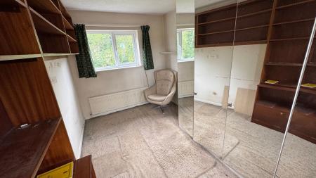 4 bedroom Detached house for sale in Dove Grove, Egginton, DE65