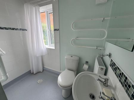 4 bedroom Detached house for sale in Dove Grove, Egginton, DE65