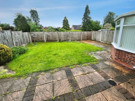 3 bedroom Detached house for sale in Longbow Close, Stretton, DE13