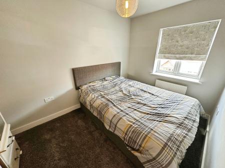 3 bedroom Semi-detached house for sale in Henley Grove, Church Gresley, DE11