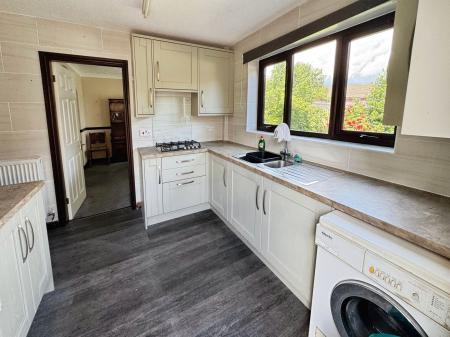 3 bedroom Detached house for sale in Ivy Grove, Burton-On-Trent, DE13