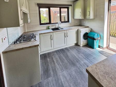 3 bedroom Detached house for sale in Ivy Grove, Burton-On-Trent, DE13