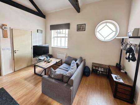1 bedroom Flat for sale in Tiger Court, Burton-On-Trent, DE14