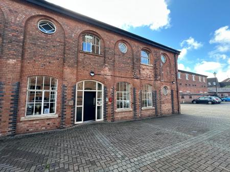 1 bedroom Flat for sale in Tiger Court, Burton-On-Trent, DE14