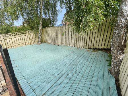 2 bedroom Semi-detached house for sale in Rowan Drive, Midway, DE11