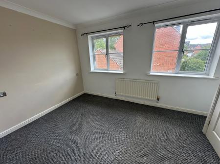 2 bedroom Terraced House for sale in Ensor Close, Swadlincote, DE11