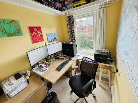 5 bedroom Detached house for sale in Alexandra Road, Burton-On-Trent, DE15
